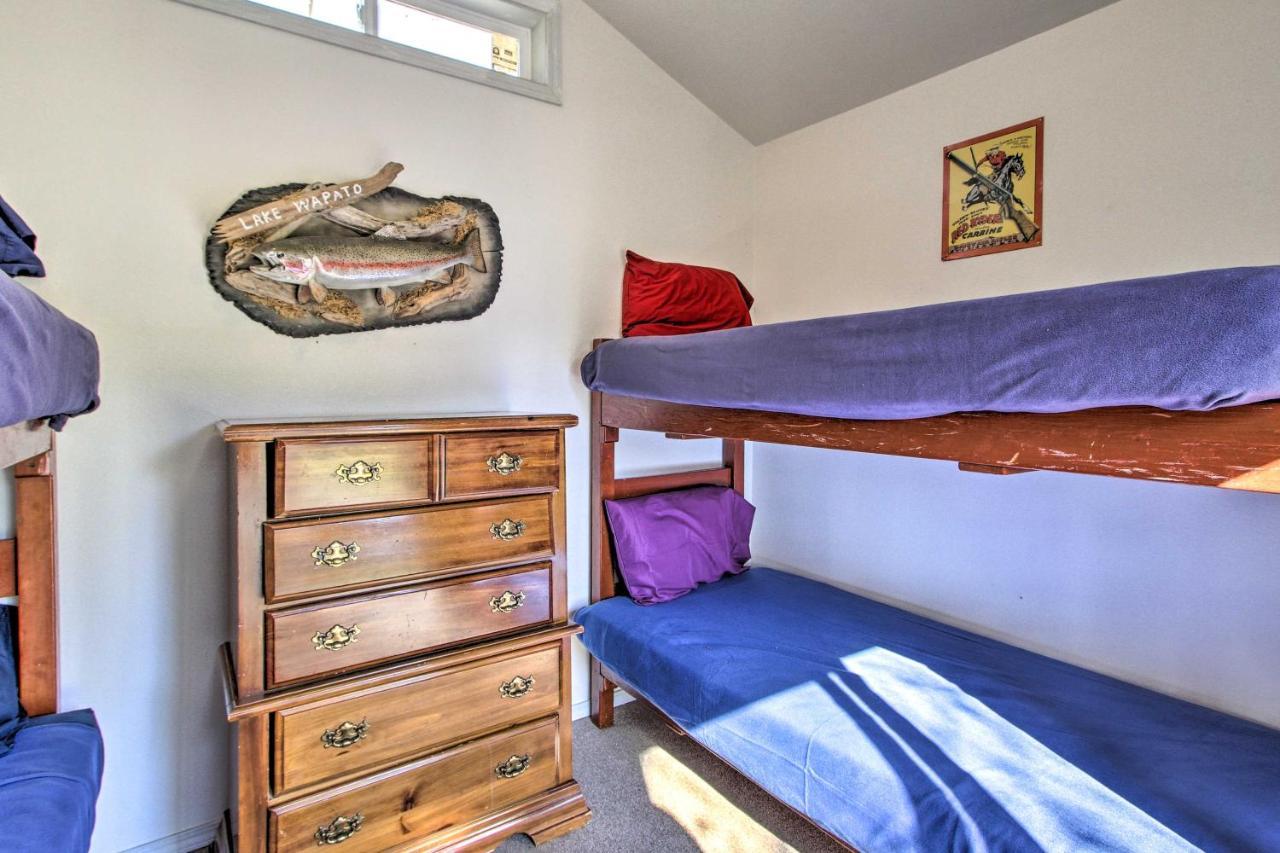 Lakefront Cabin With Stunning Mountain Views And Dock! Mineral Eksteriør bilde