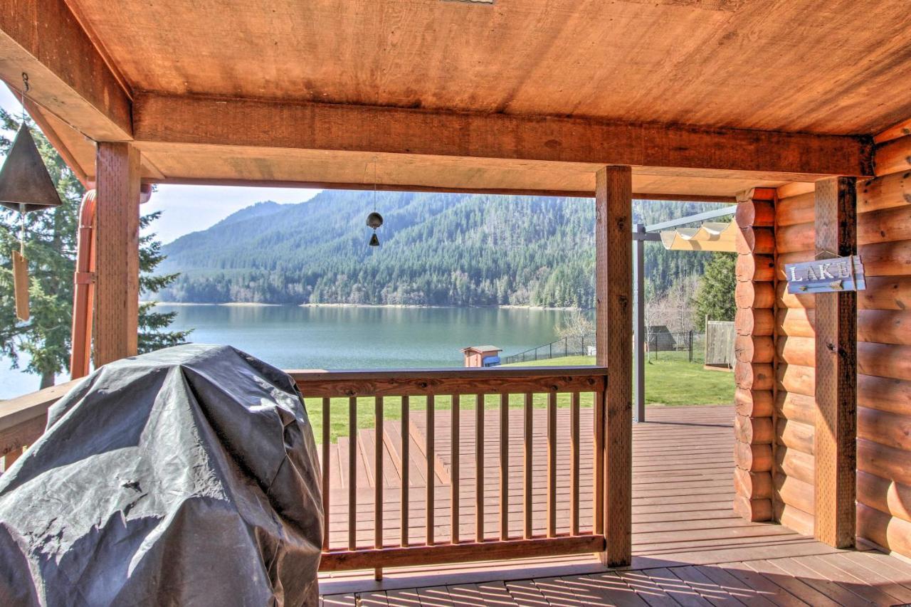 Lakefront Cabin With Stunning Mountain Views And Dock! Mineral Eksteriør bilde