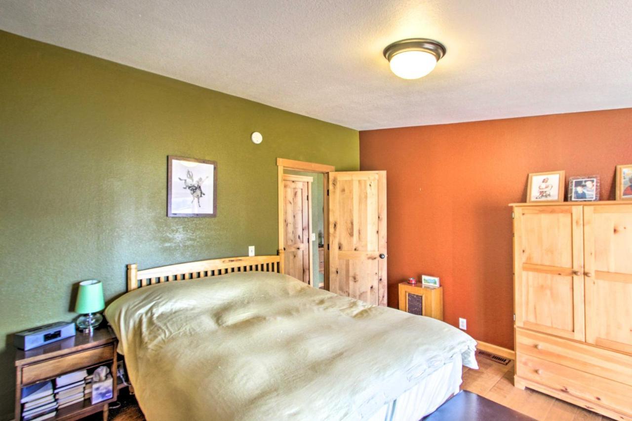 Lakefront Cabin With Stunning Mountain Views And Dock! Mineral Eksteriør bilde