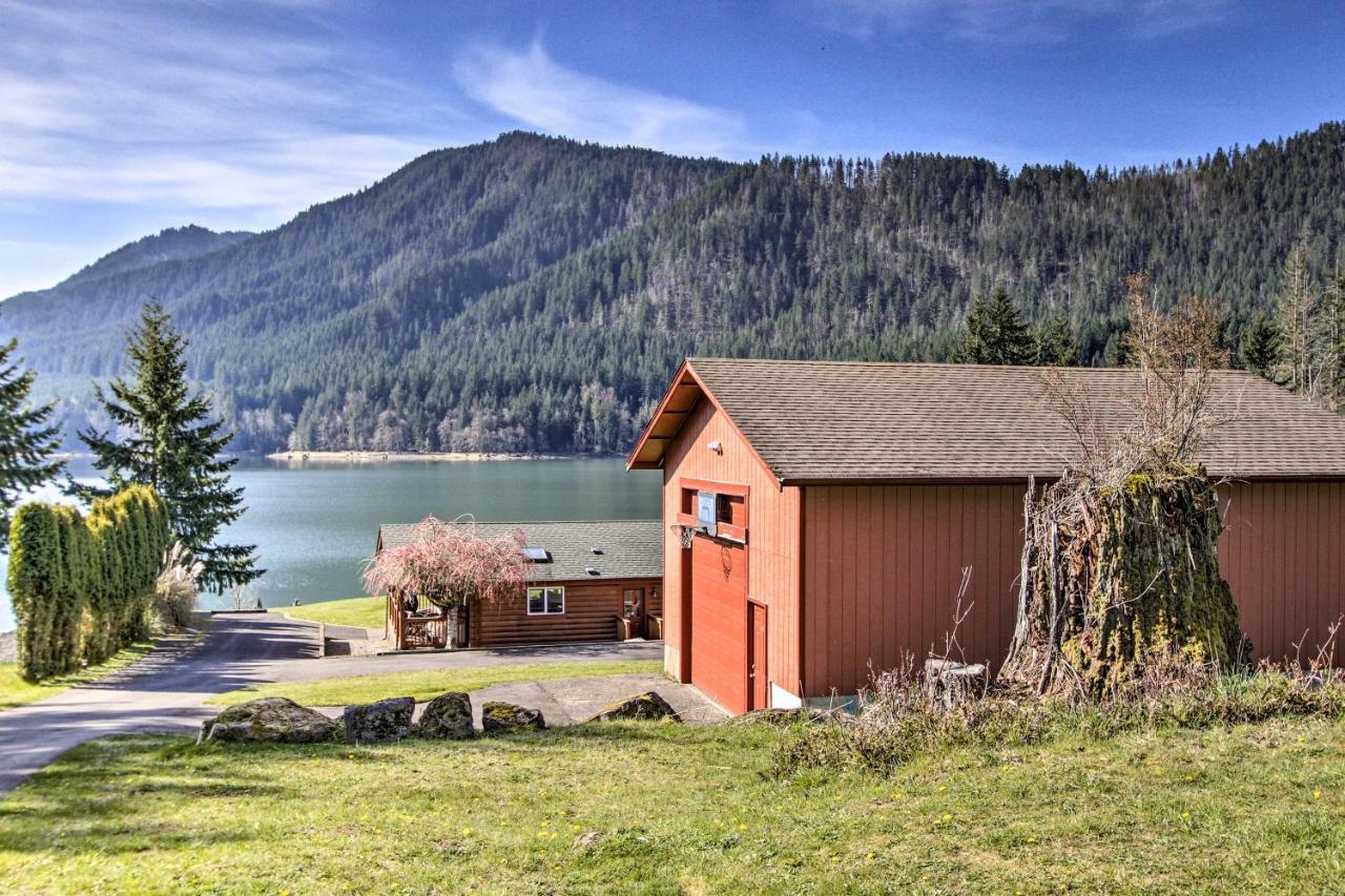 Lakefront Cabin With Stunning Mountain Views And Dock! Mineral Eksteriør bilde